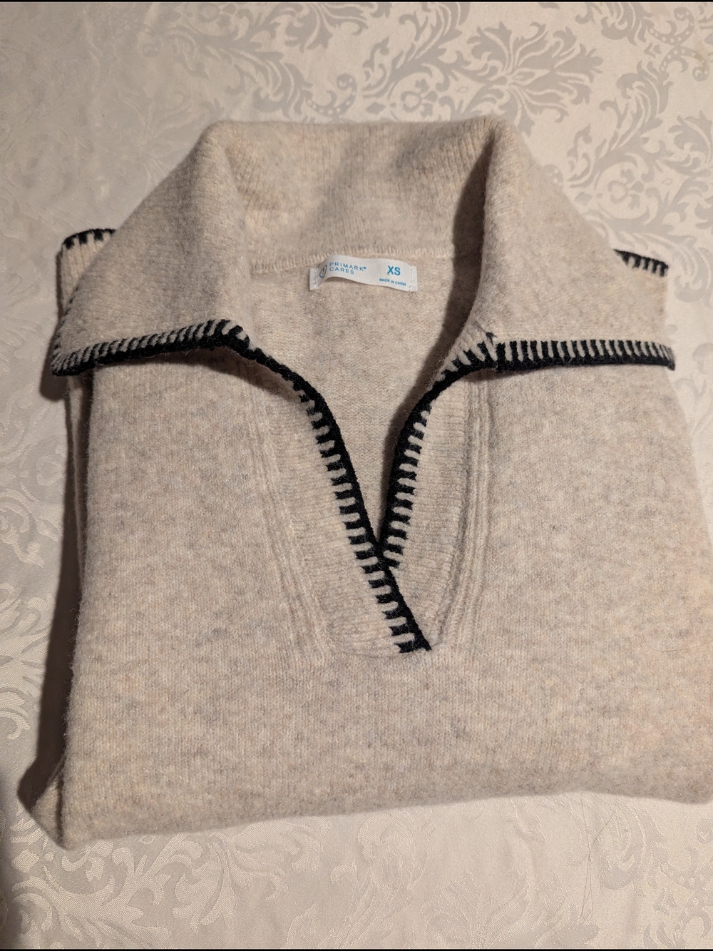 Primark Cream V-Neck Sweater with Black Contrast Trim